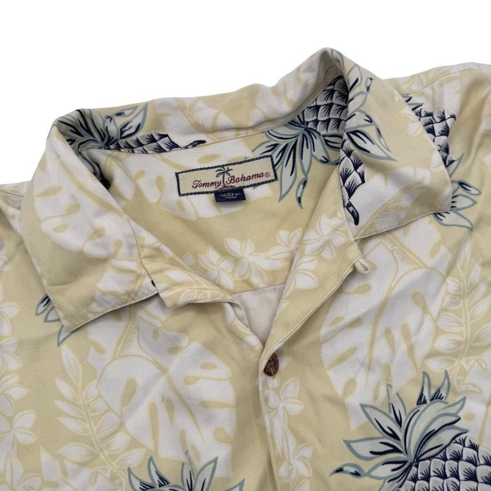 Tommy Bahama Shirt‎ Large Yellow Silk Pineapple Tropical Floral Camp Button Down